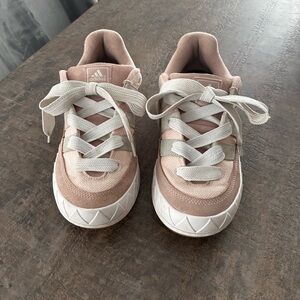 Adidas Sneakers Adimatic Pink & white (size : 8 womens / 7 mens)